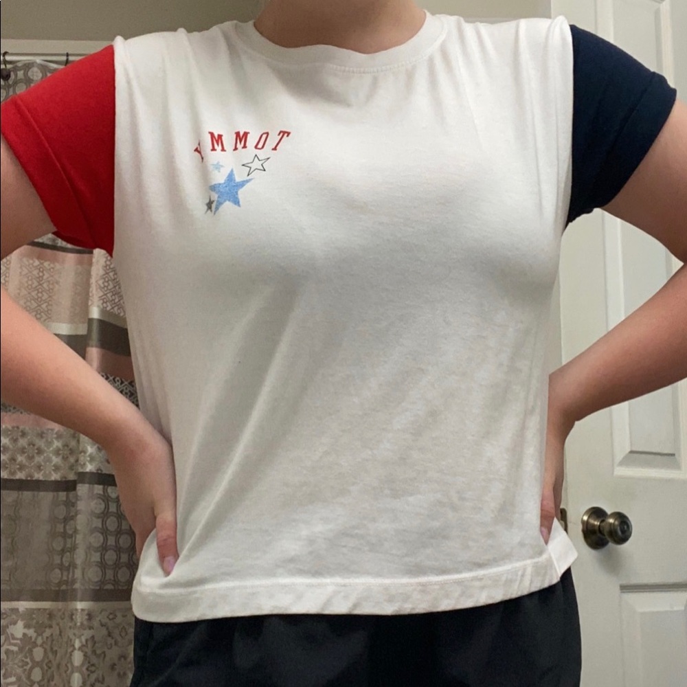 Somewhat cropped tee
